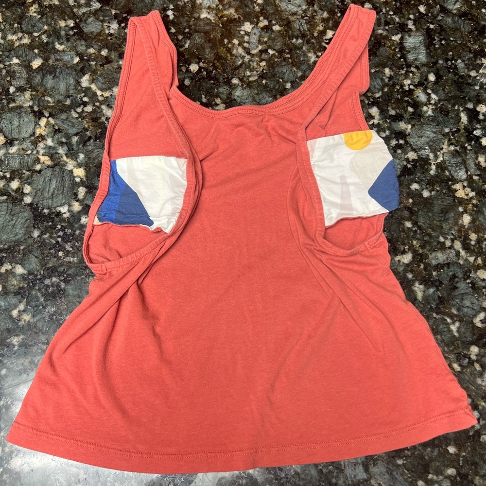 Picture Organic Tank top Size Medium